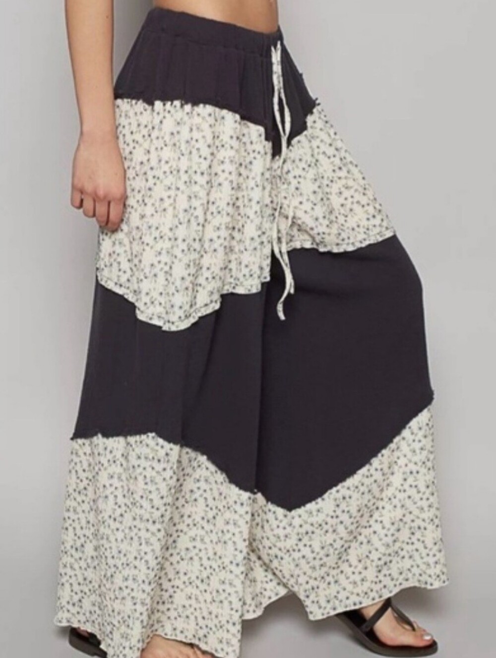 POL Contrast Floral Drawstring Wide Leg Pants